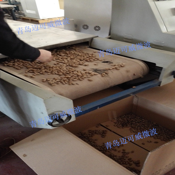 某生物企業(yè)：隧道式連續(xù)烘干設備，用于生物制品溶劑的干燥